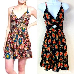 Angie Floral Twist Front Keyhole Skater Dress Size L